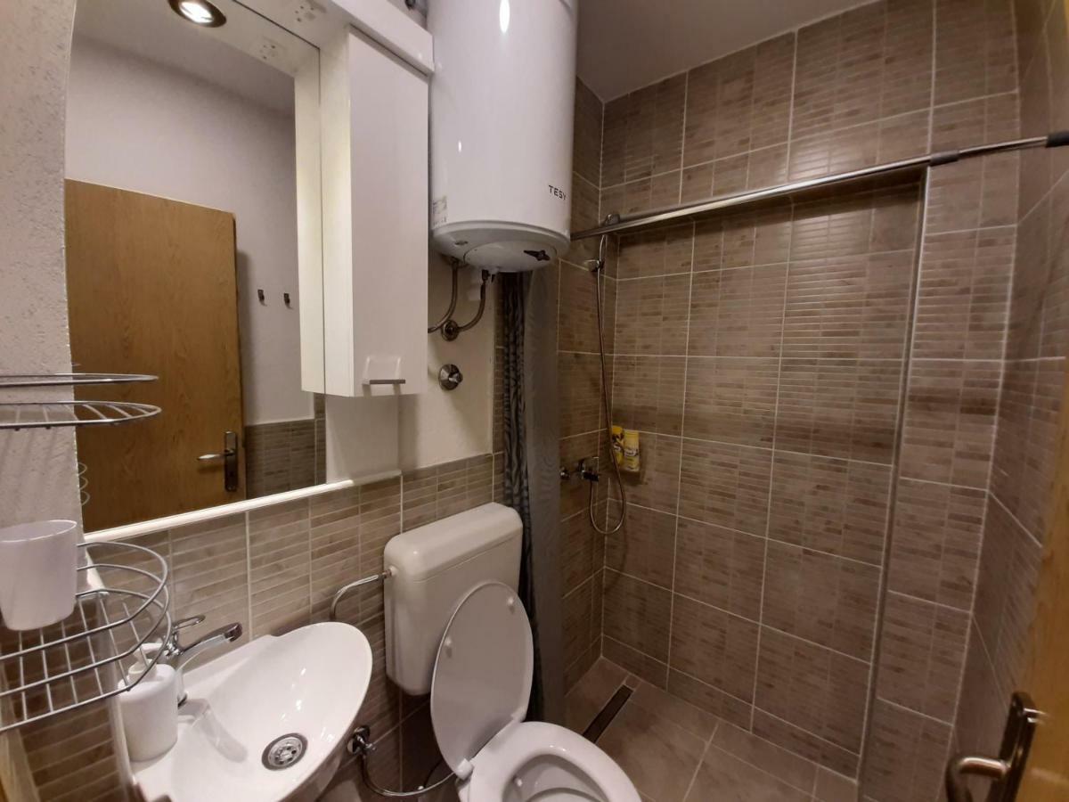 Guesthouse Hill SJJ Esterno foto