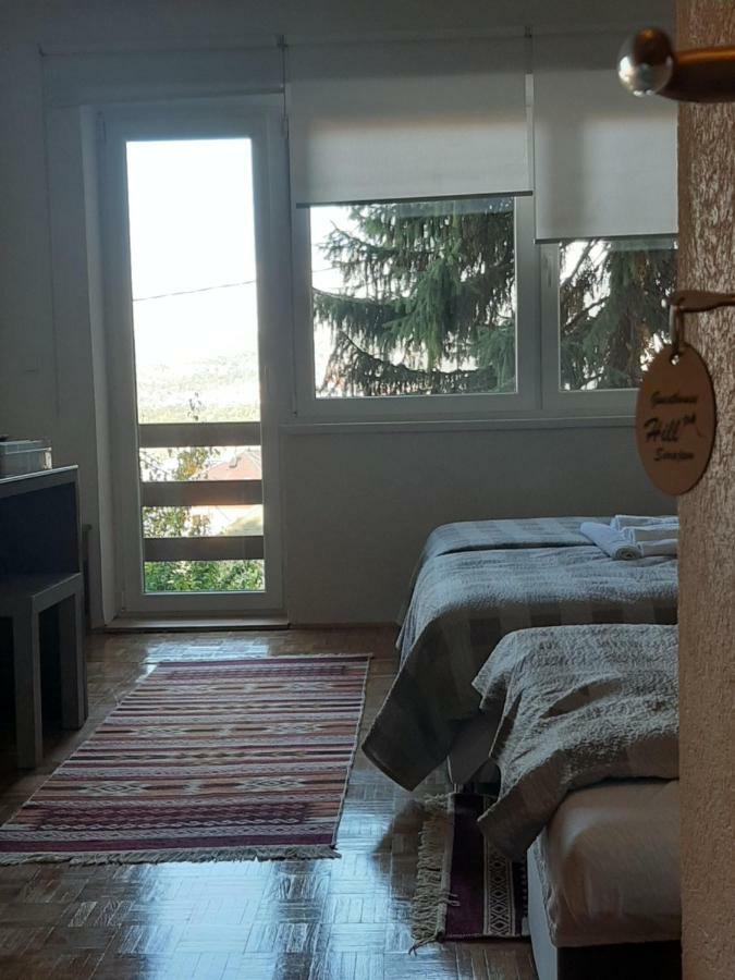 Guesthouse Hill SJJ Esterno foto